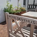 Skivehus 酒店 斯基沃